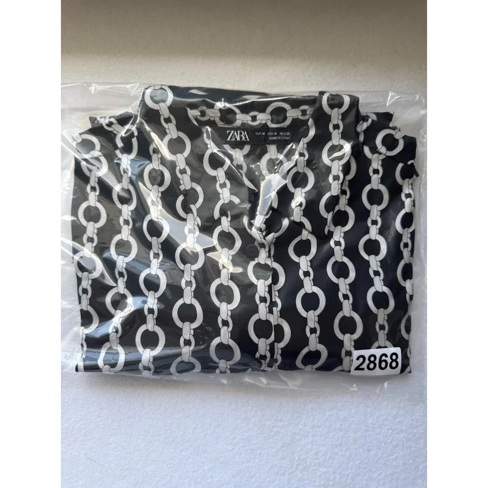 Zara Blouse Women Medium Black Chain Print Button Down Long Sleeve Casual Pocket
